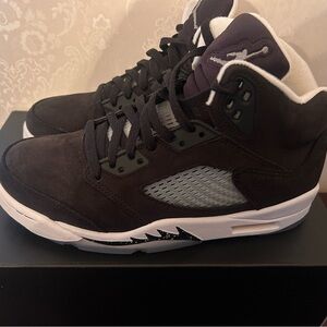 Jordan retro 5, size 7.5 men’s, moonlight/oreo